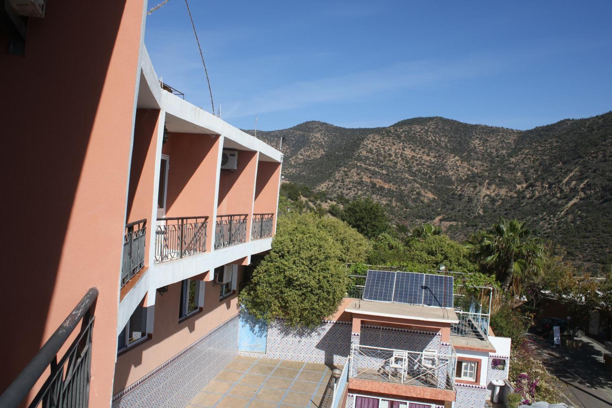 Auberge Les Montagnes Du Paradis Tagherat Anekrim エクステリア 写真