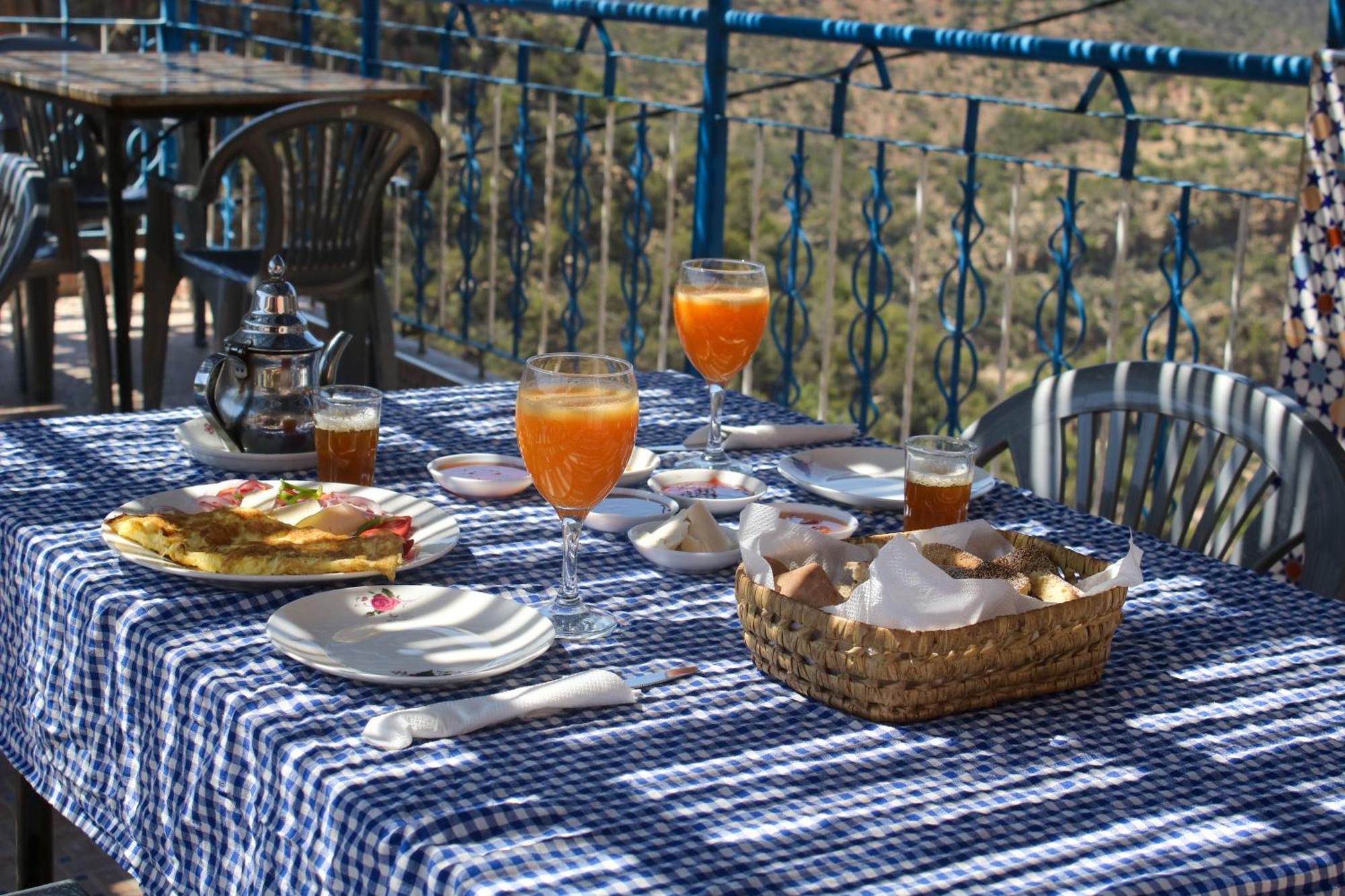 Auberge Les Montagnes Du Paradis Tagherat Anekrim エクステリア 写真